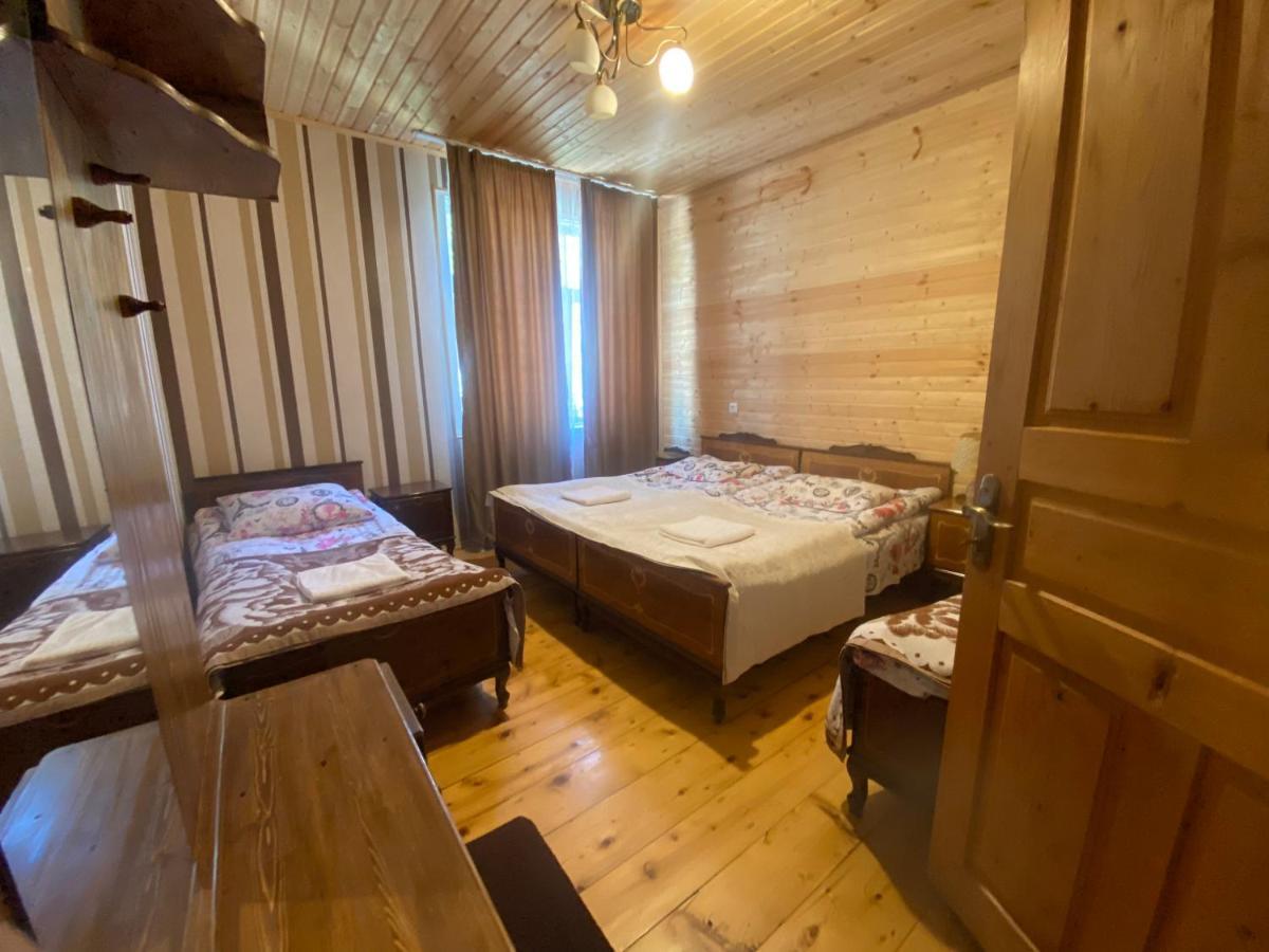 Eliso'S Guesthouse Местия Экстерьер фото
