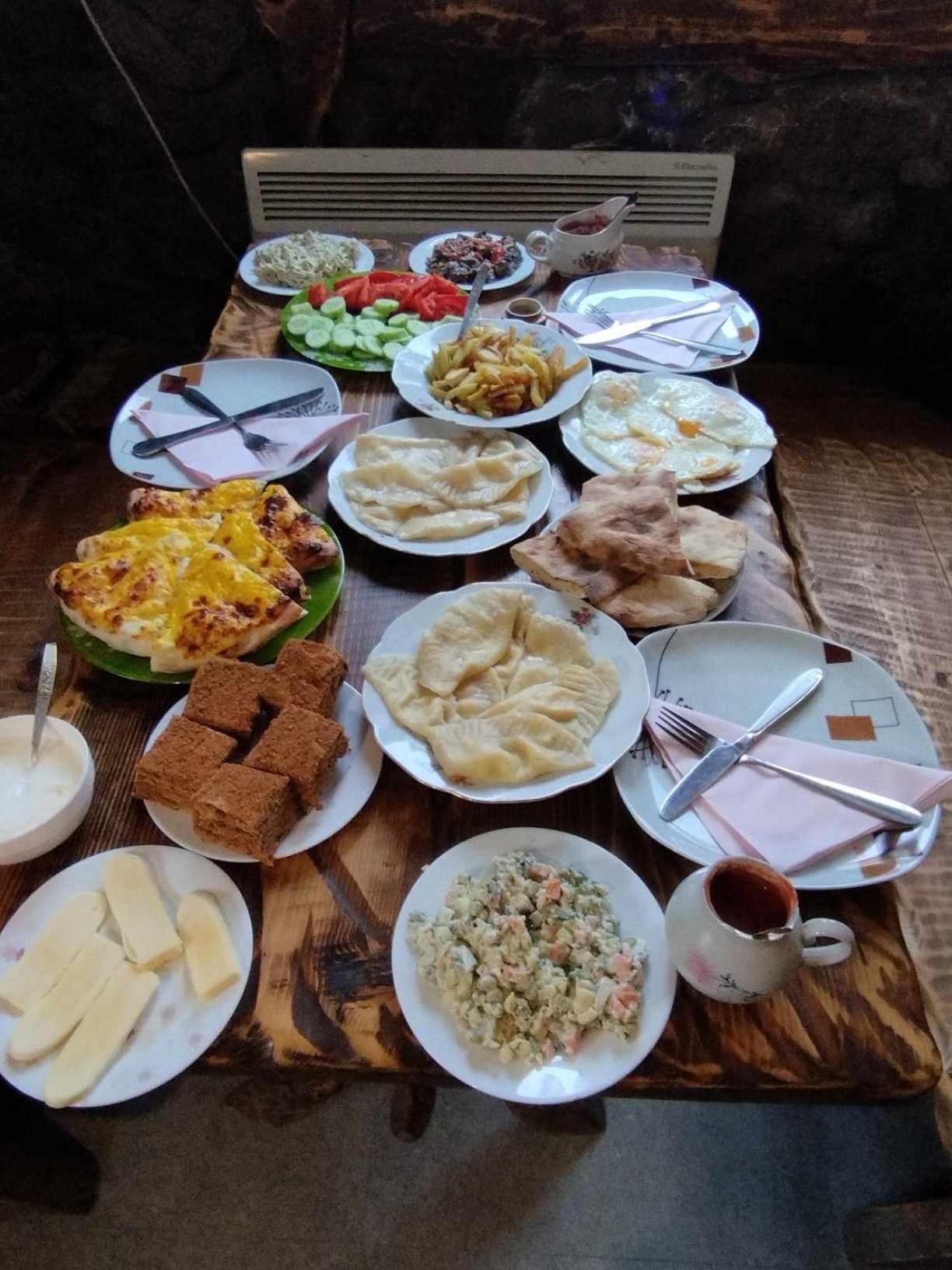 Eliso'S Guesthouse Местия Экстерьер фото