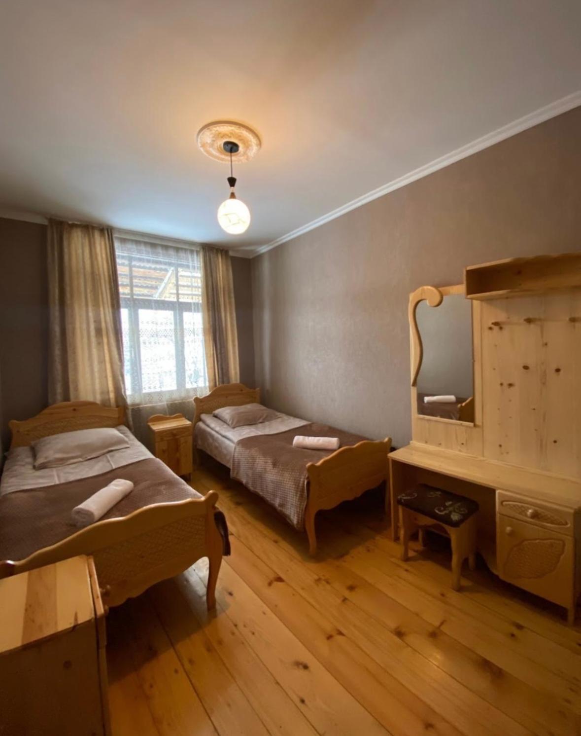 Eliso'S Guesthouse Местия Экстерьер фото